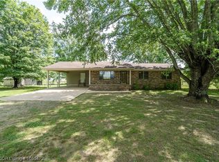 2824 Independence Rd, Cedarville, AR 72932