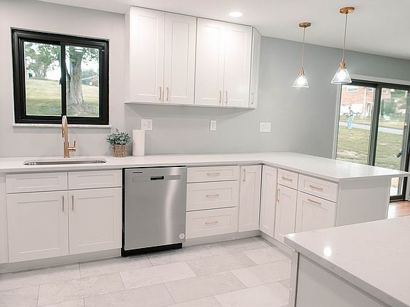 4th image of 106 Greenwood Dr