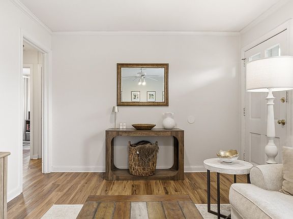 4th image of 1103 Monarch Ave