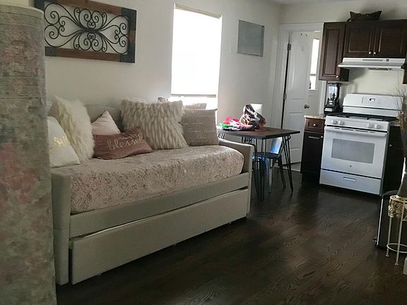 4th image of 78 Berkshire Ln