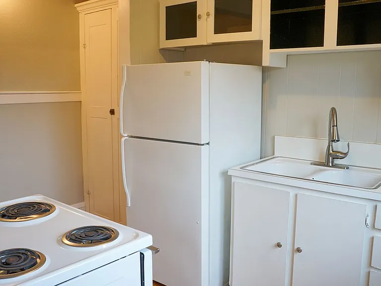 2943 SE Alder St #20 — Photo 7