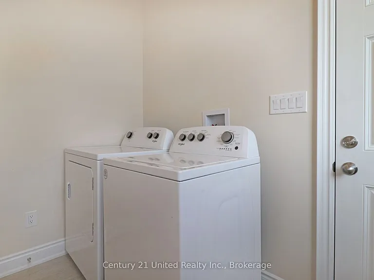 228 Rowberry Blvd — Photo 22