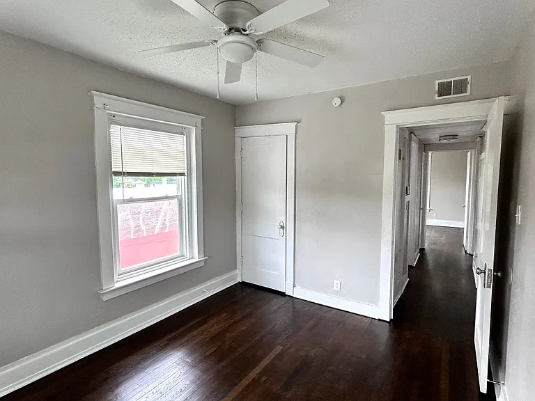 3532-3534 N Troost Ave — Photo 7