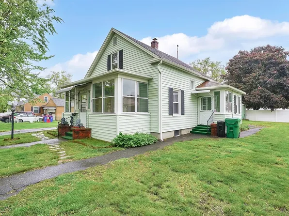 78 Narragansett Blvd, Chicopee, MA 01013
