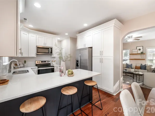 8635 Common Oak Ln, Huntersville, NC 28078