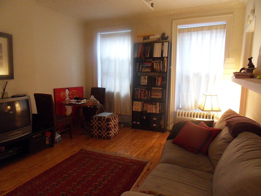1st image of 330 W 46th St APT 5