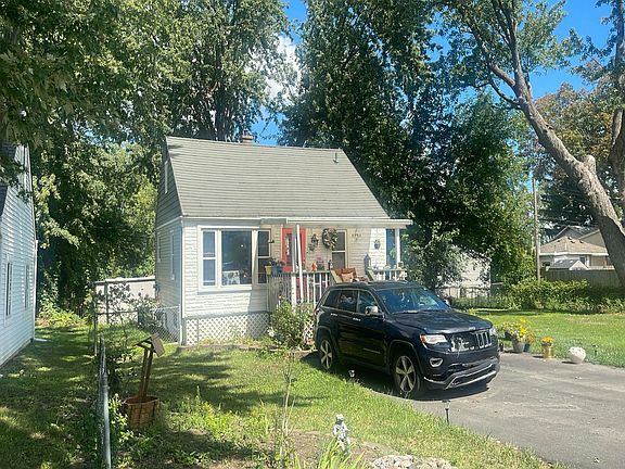 3rd image of 3140 Kenrick St