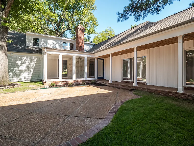 519 Thorn Ridge Cv — Photo 10