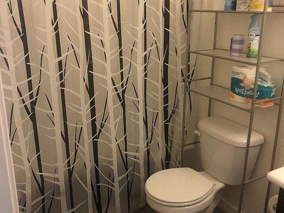 Shower & tub