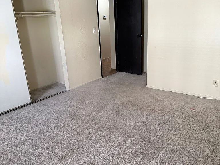 2nd Large Bedroom