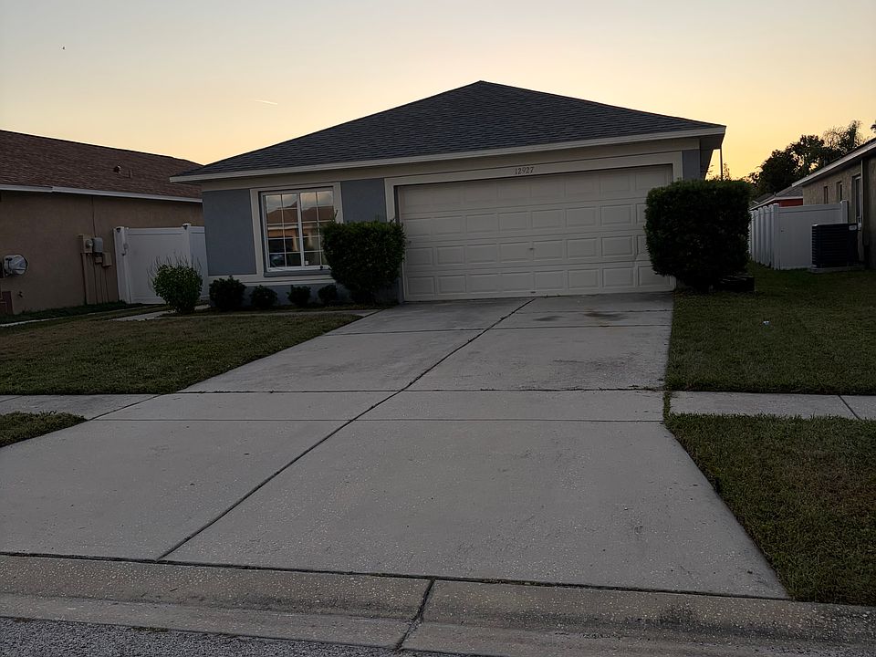 1st image of 12927 Fieldmoor Ct