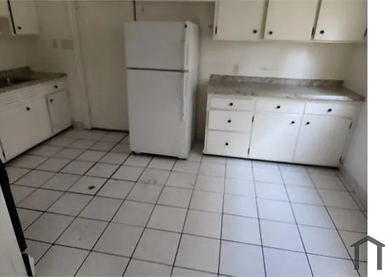 3 bed, 1200 sqft, $1,595 — Photo 3