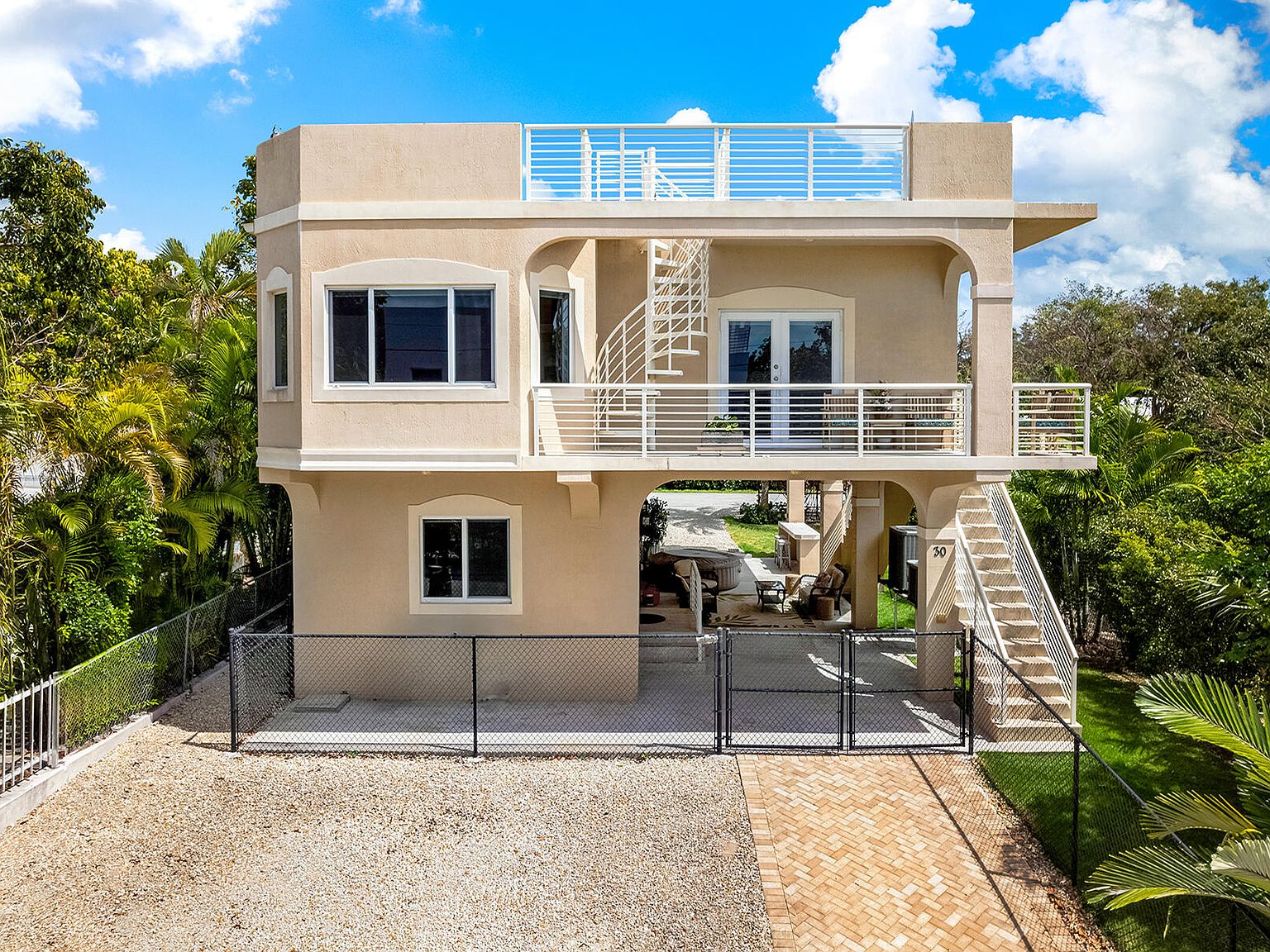 30 Lakeview Dr, Key Largo, FL 33037 | MLS #609567 | Zillow
