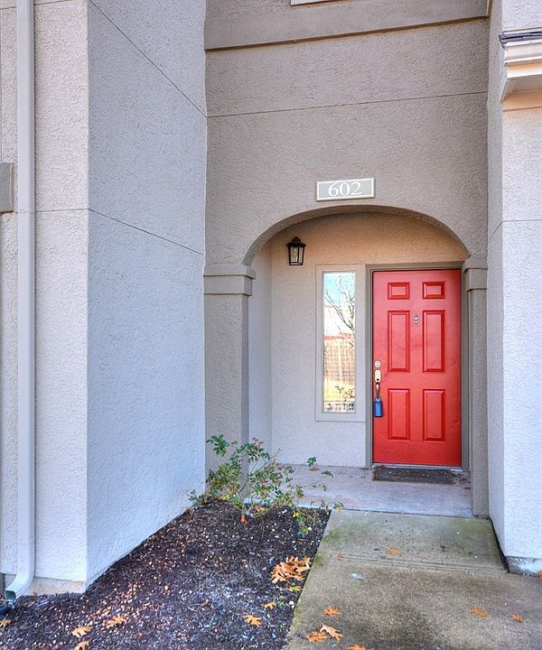 2nd image of 11203 Rr 2222 APT 602