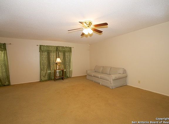 5th image of 1310 Lawrence Dr