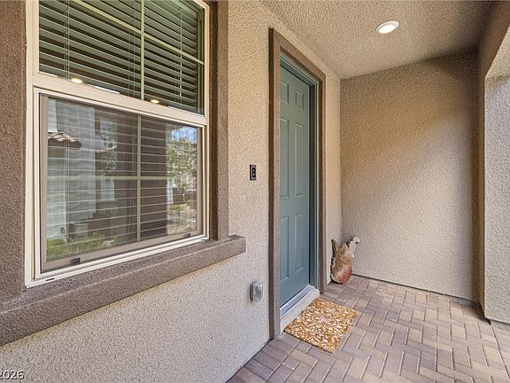 4th image of 72 Lomita Heights Dr
