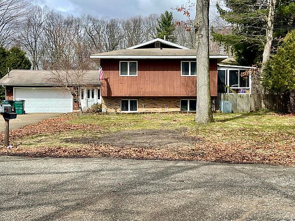 2nd image of 5138 Brookwood Cir