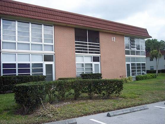 1st image of 12 Vista Gardens Trl