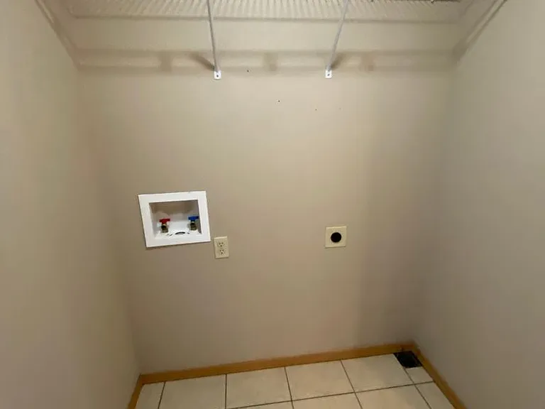 203 N Christopher Ln — Photo 15