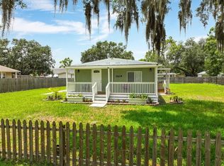 1614 Shepherd Ln, Intercession City, FL 33848