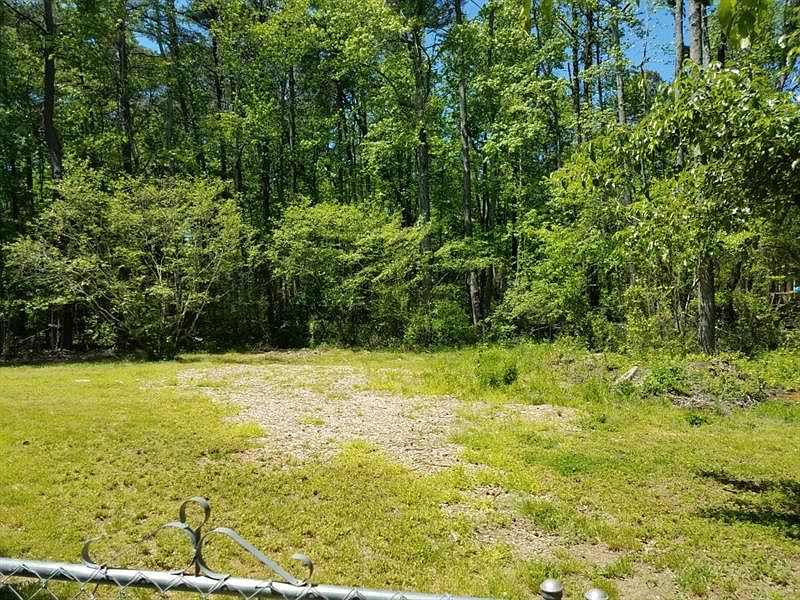 2nd image of 2061 Stoneridge Ln
