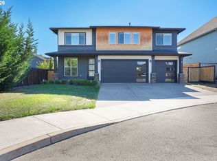 1053 NE 16th Ave, Canby, OR 97013