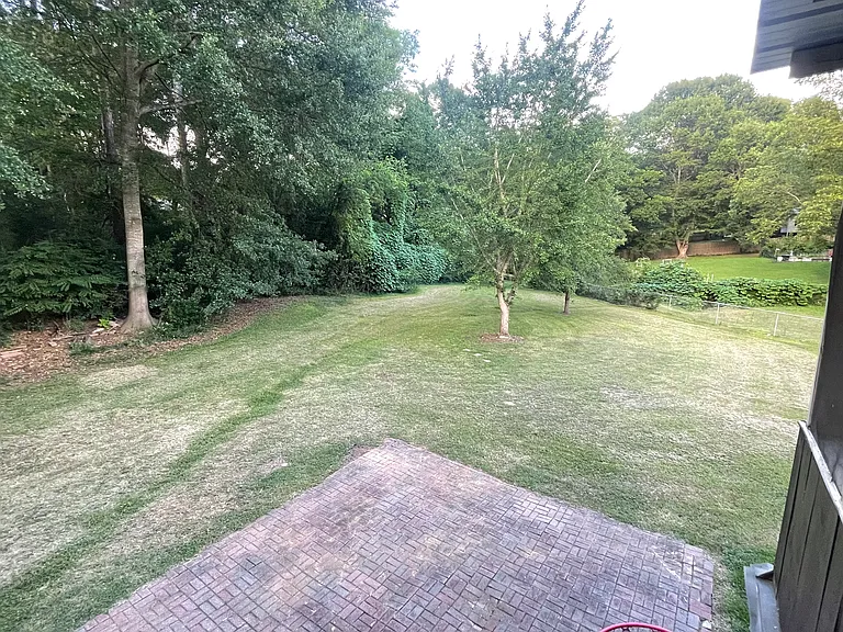 235 Corinth Ct — Photo 15