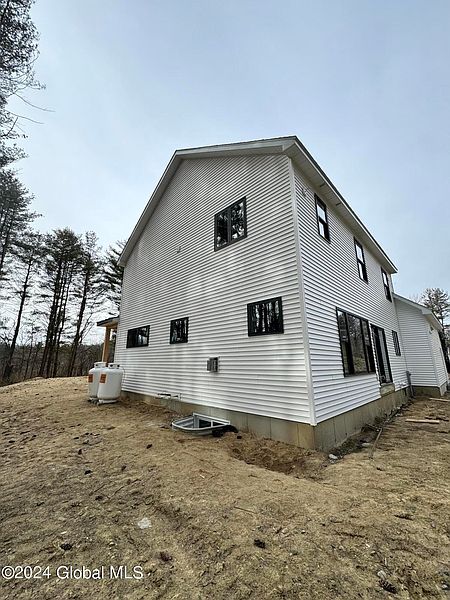 3rd image of 720 Swaggertown Road