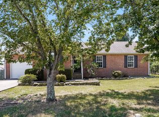 615 Zellwood Dr, La Vergne, TN 37086