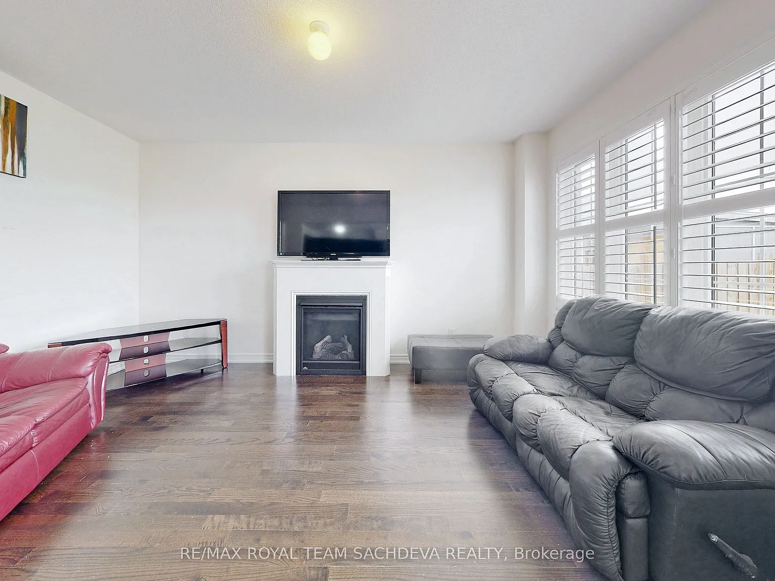 4 bed, $3,050 — Photo 3