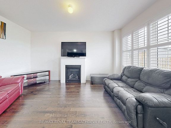3rd image of 95 Fred Jackman Ave