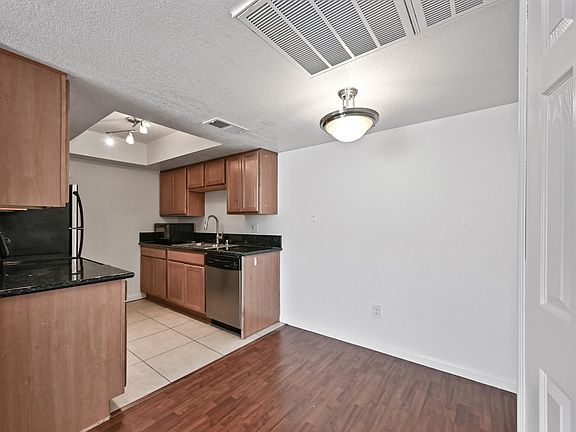 5th image of 740 W Elm St Unit 247