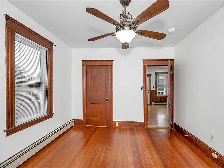 7 Sladen St #2 — Photo 6