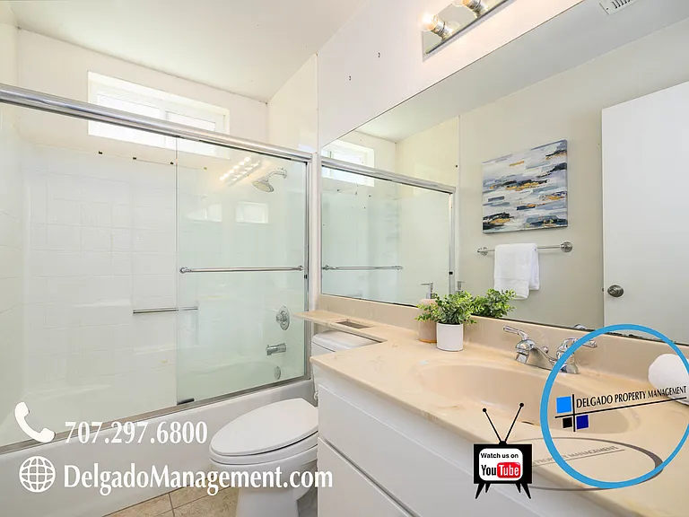 443 Greenbrier Ct — Photo 16