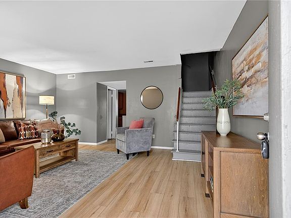 2nd image of 5715 Bramblegate Rd Unit F