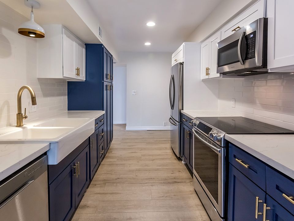 1st image of 190 Arroyo Ter APT 107