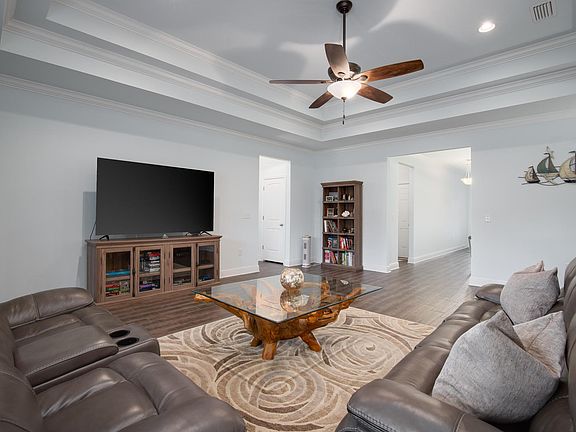 005-303 Eagle Bay Dr-MLS
