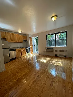 Rented by Peter R. Hungerford, LREB | media 40