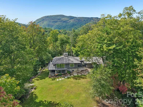 2272 W Club Blvd, Lake Toxaway, NC 28747