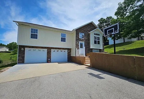 16174 Haidyn Rd Photo 1 16174 Haidyn Rd Photo 1