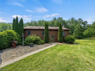 6092 Warren Rd, Cortland, OH 44410