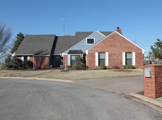104 Woodland Dr, Watonga, OK 73772