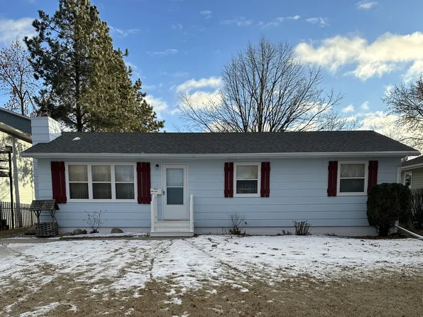 1301 15th St SW, Jamestown, ND 58401