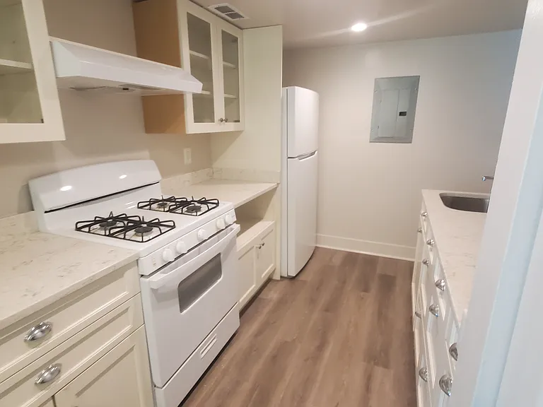822 Windstream Way — Photo 3