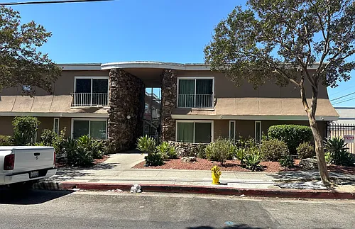 Free Rent! Beautiful & Spacious 1 Bed. Apt. In Van Nuys. Photo 1