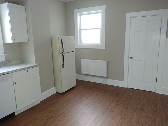 3rd image of 9 Nowell St #A