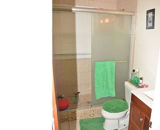 5th image of 2453 Hammond Pl