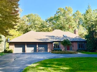 3830 Harbor Point Dr, Norton Shores, MI 49441