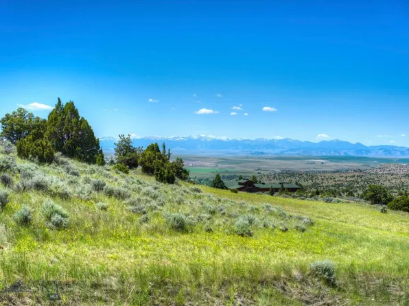 25 Lookabout Ln, Manhattan, MT 59741