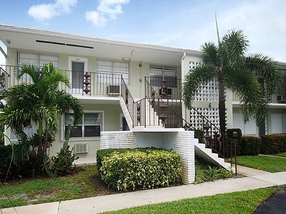 5th image of 2141 NE 56th St APT 104